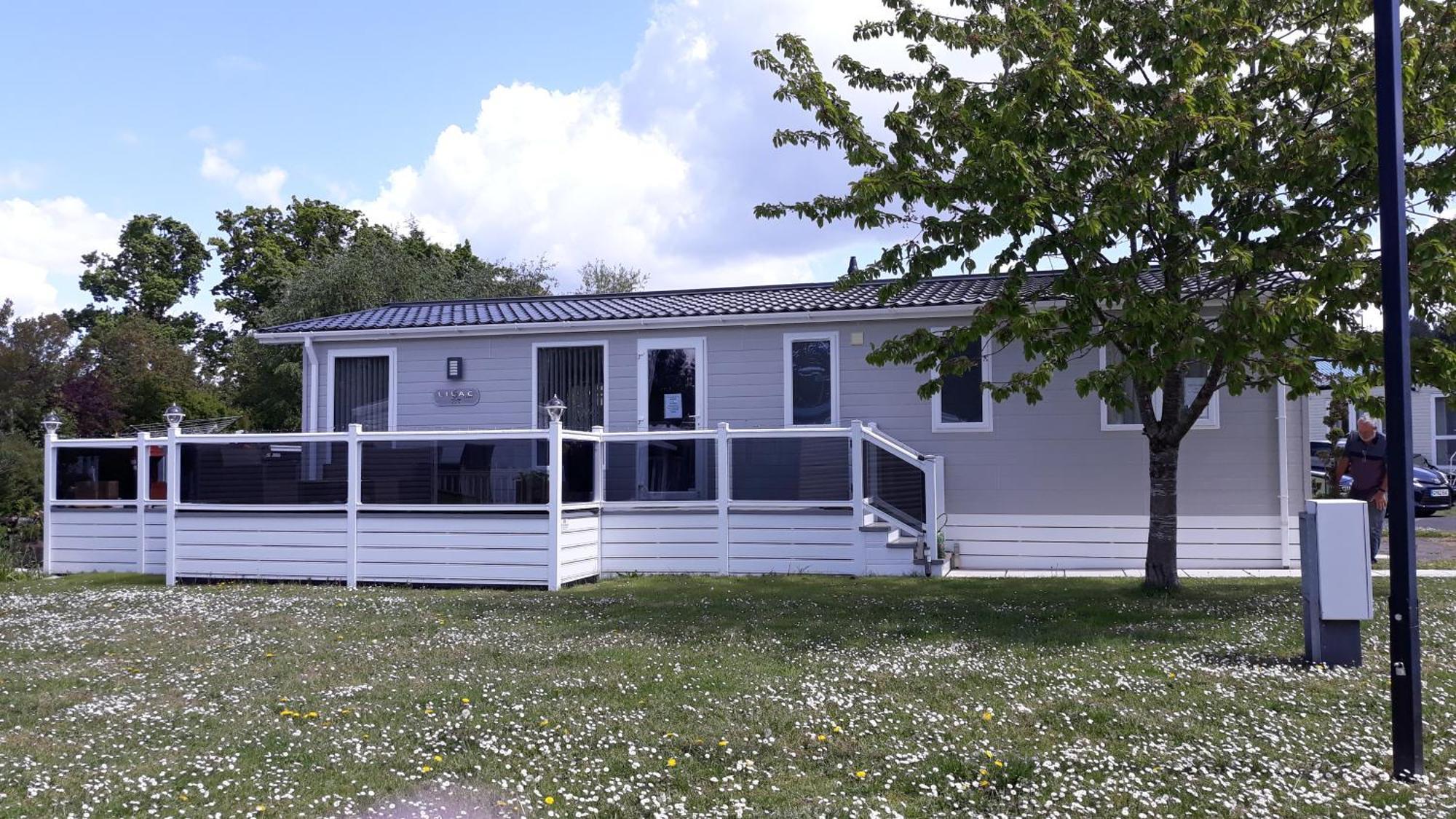 Luxury 6 Berth Lodge At Quince 10 Ferndown Buitenkant foto